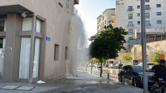  يافا: انفجار أنبوب مياه وتدفّق كميات كبيرة في الشارع